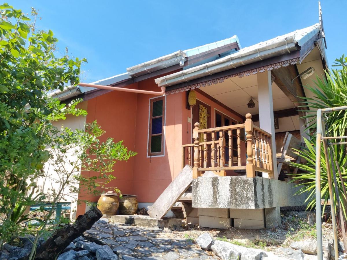 Hello Sichang Bungalow Ko Si Chang Exterior photo