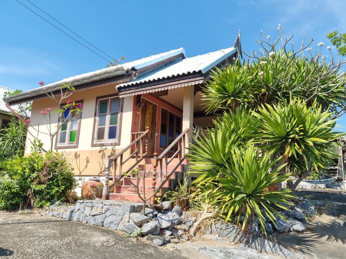 Hello Sichang Bungalow Ko Si Chang Exterior photo