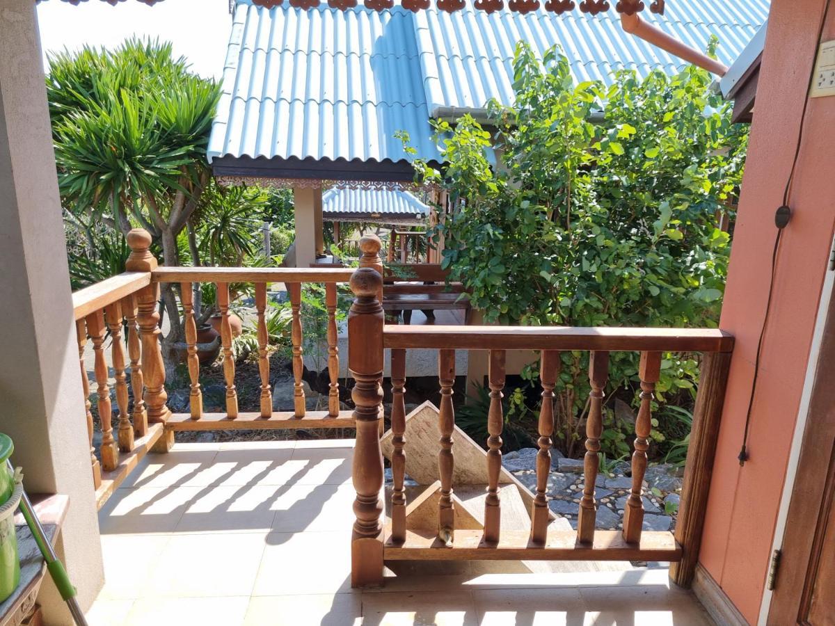 Hello Sichang Bungalow Ko Si Chang Exterior photo
